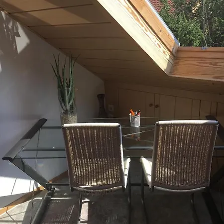 Dachgeschoss In Einem Reihenhaus Privatunterkunft Heidelberg